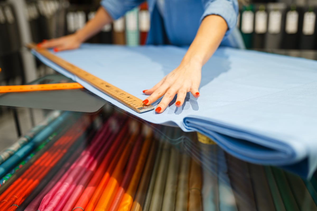 MakersValley Blog | 3 Red Manufacturing Flags All Fashion Designers Should Know